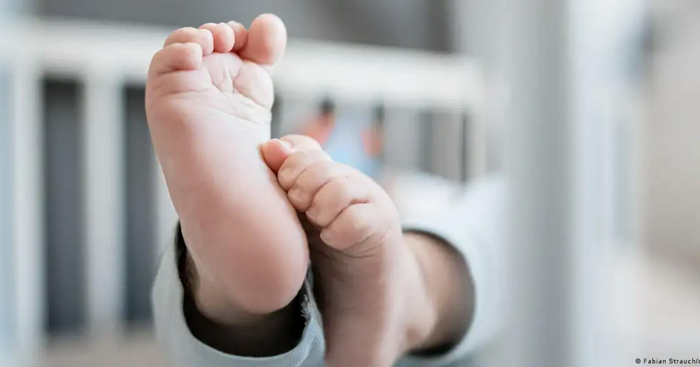 German birth rate falls to lowest since 1946