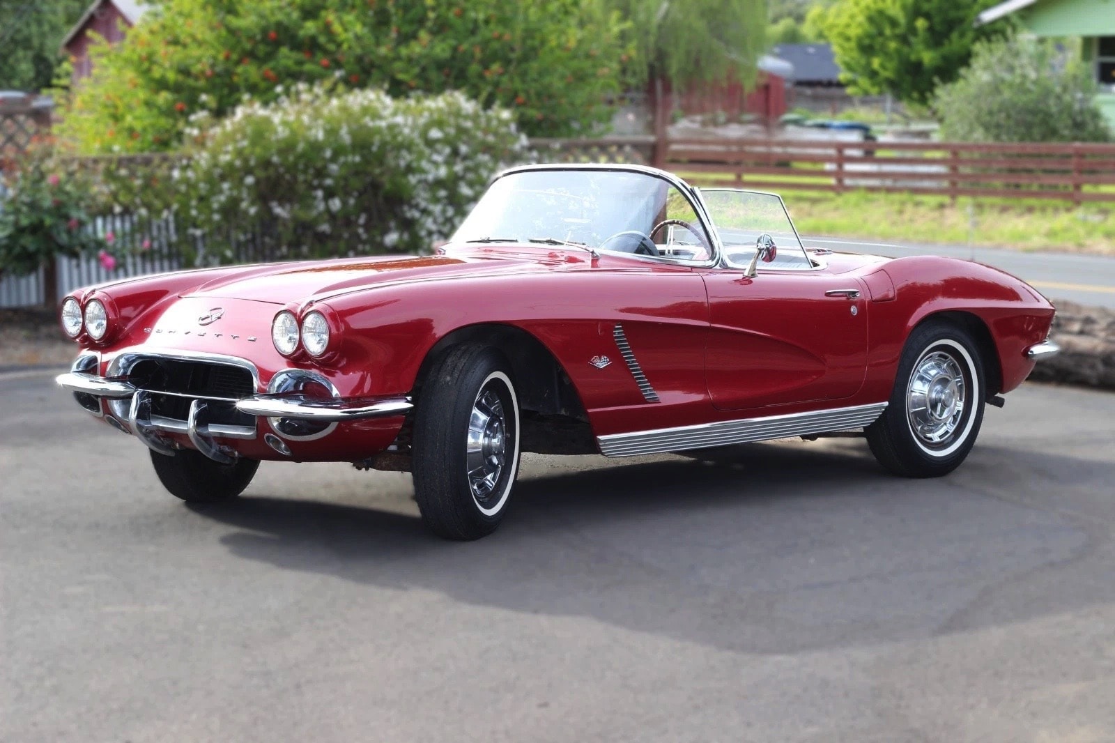 “We Bought It When Gas Was Cheap”: Family Sells 1962 Corvette Only Pulled Out for Parades
