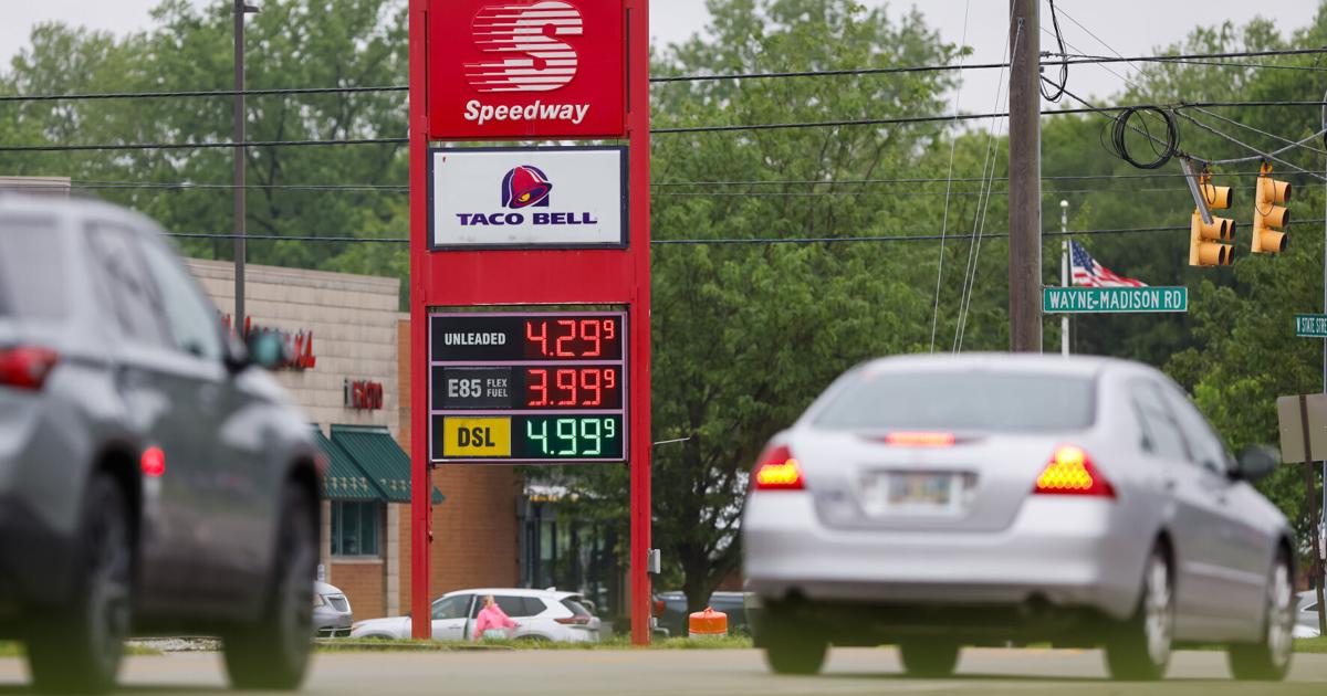 19 tips for how to get the most out of a tank of gas